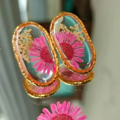 Lover's Note Stud Real Dried Flower Earrings -Plant Life Decor Shop 3 6ba54c18 7538 4a99 aa30 c42dee85b680