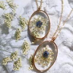 Shy Blue Real Dried Flower Necklace -Plant Life Decor Shop 3 d66cd7d9 10ab 442a b72c 2575834e3689