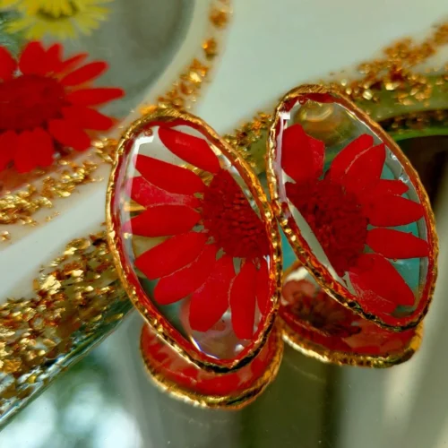 Tamed Flames Stud Real Dried Flower Earrings -Plant Life Decor Shop 4 a4488df1 4bbe 4eb7 8224 a3ee4a41b04e