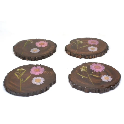 Craggy Coral Dried Flower Coaster -Plant Life Decor Shop A craggy coral coaster 4