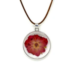 A Wild Rouge Real Dried Flower Necklace -Plant Life Decor Shop A wild rouge 4