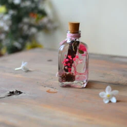 Adverse Allure Preserved Flower Tabletop