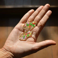 Arresting Visage Real Dried Flower Earrings -Plant Life Decor Shop Arresting Visage Earrings 4 254fe808 6ac4 4aaf b42b 5e33fde8de0f