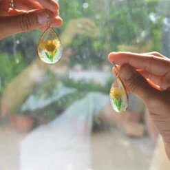 Bees & Trees Real Dried Flower Earrings -Plant Life Decor Shop Bees Trees Earrings 4