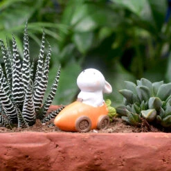 Miniature Rabbit In Carrot Car β Fun Resin Decor For Gardens & Gifts