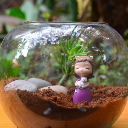 Miniature Damsel's Cat Decor -Plant Life Decor Shop Damsel cat 3