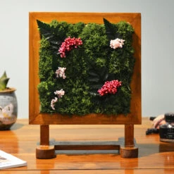 Fern Furor Tabletop Preserved Preserved Moss Frame With Stand