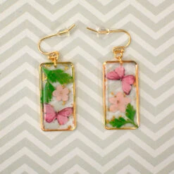Fleeting Blossoms Real Dried Flower Earrings -Plant Life Decor Shop Fleeting Blossoms Pink 3