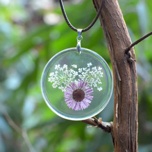 Floundering Magenta Real Dried Flower Necklace