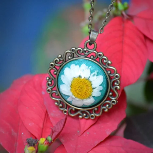 Frosted Daisy Real Dried Flower Necklace