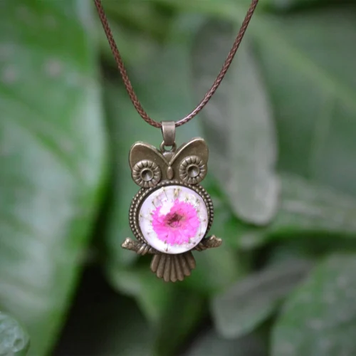 Giggle And Hoot Real Dried Flower Necklace