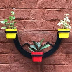 Metal Cresecent Moon Wall Planter