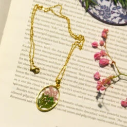 Resplendent Radiance Real Dried Flower Necklace