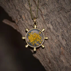 Saffron Stars Real Dried Flower Necklace