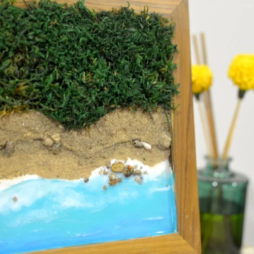 Sandy Shores Tabletop Preserved Moss Frame With Stand -Plant Life Decor Shop Sandy Shores 3