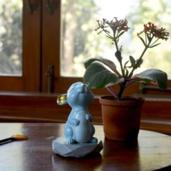 Miniature Sniffing Rabbit – Cute Resin Bunny Decor For Gardens & Gifts -Plant Life Decor Shop Sniffing Rabbit 3