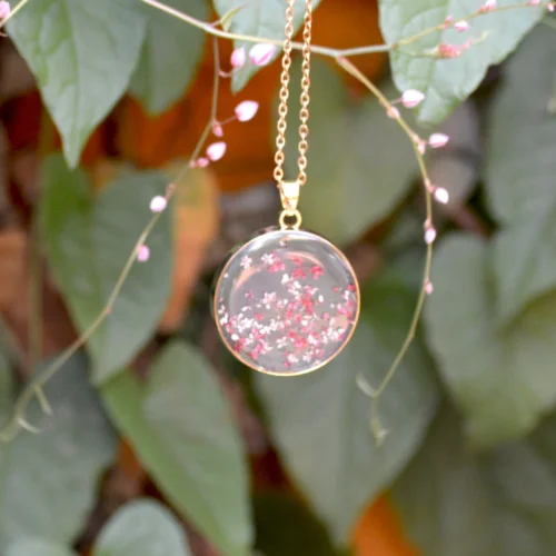 Speckled Embellishment Real Dried Flower Necklace
