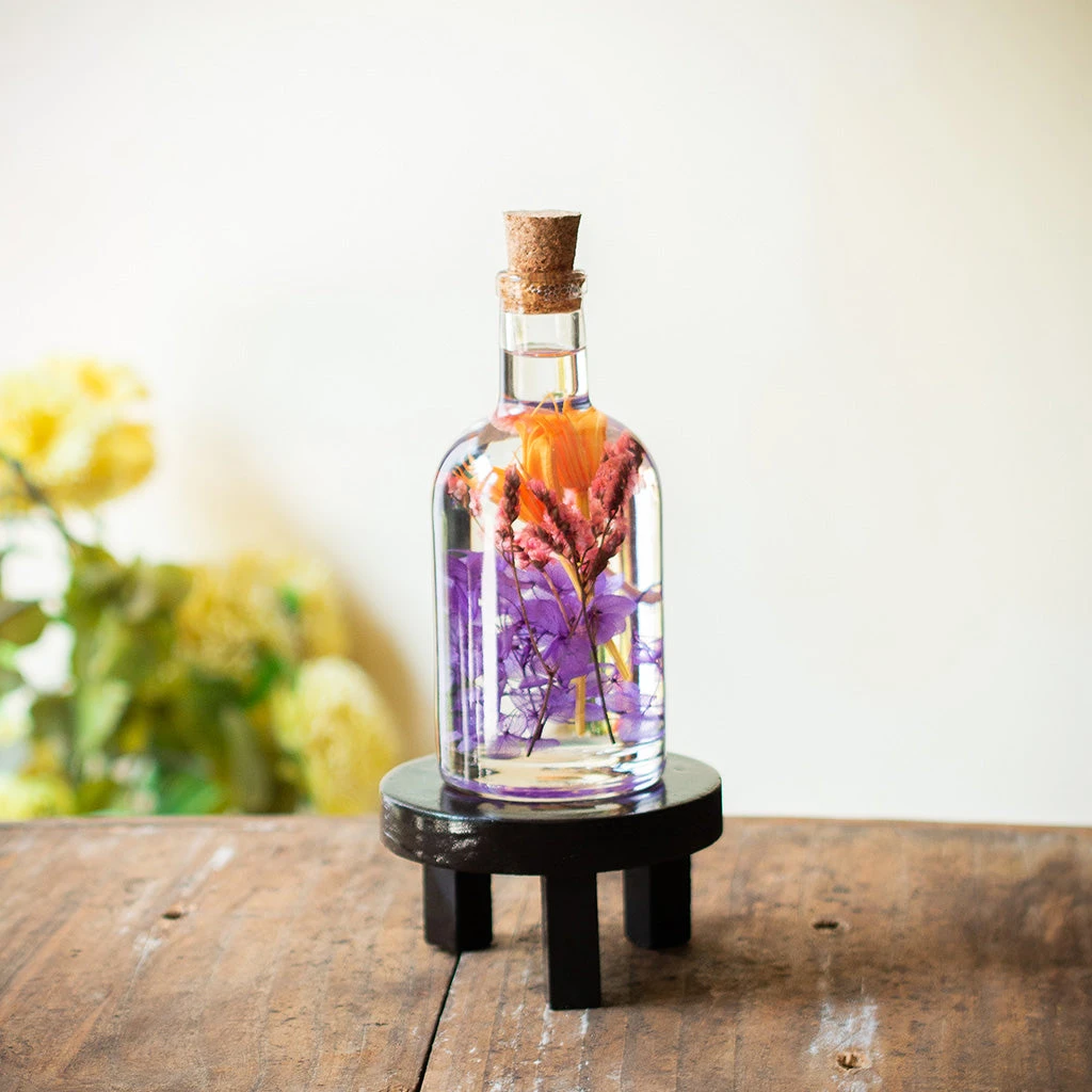 Tumultuous Tints Preserved Flower Tabletop 3 Tumultuous Tints Preserved Flower Tabletop - Image 3