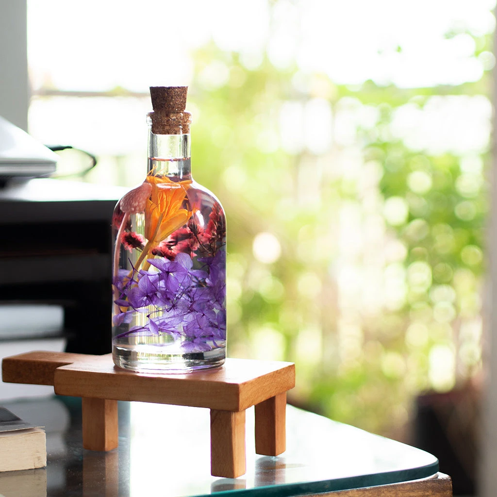 Tumultuous Tints Preserved Flower Tabletop 4 Tumultuous Tints Preserved Flower Tabletop - Image 4