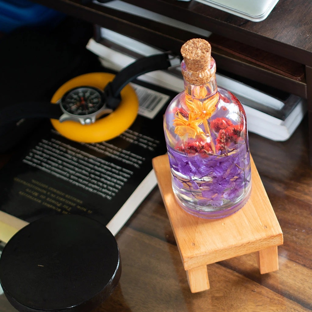 Tumultuous Tints Preserved Flower Tabletop 5 Tumultuous Tints Preserved Flower Tabletop - Image 5