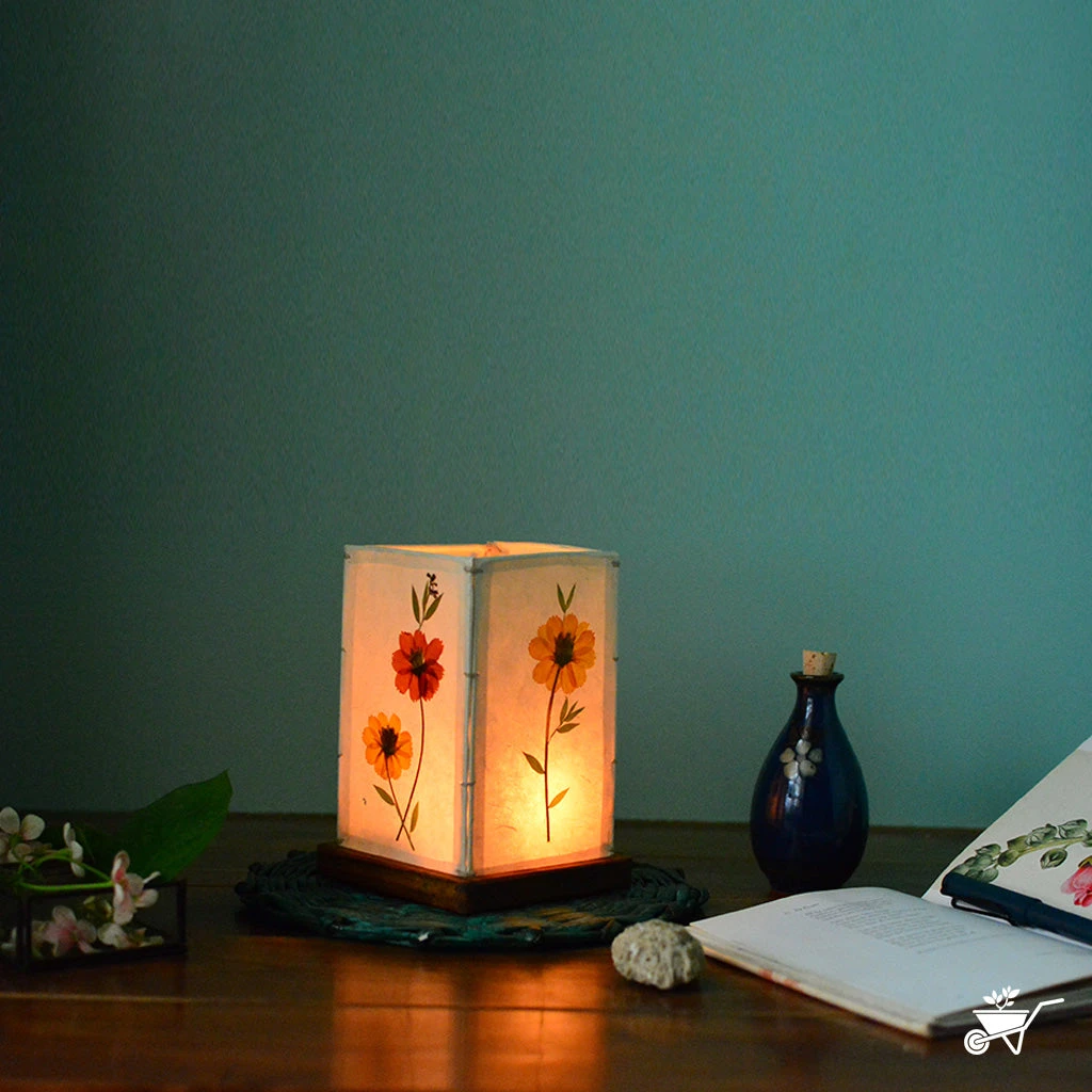 Vivacious Hue Pressed Flower Candleshade 2 Vivacious Hue Pressed Flower Candleshade - Image 2