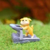 Miniature Corgi On Treadmill – Fun Resin Decor For Desks & Terrariums