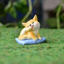 Miniature Dog On Cushion – Adorable Resin Decor For Fairy Gardens & Gifts
