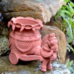 Terracotta Horse Planter -Plant Life Decor Shop horse3