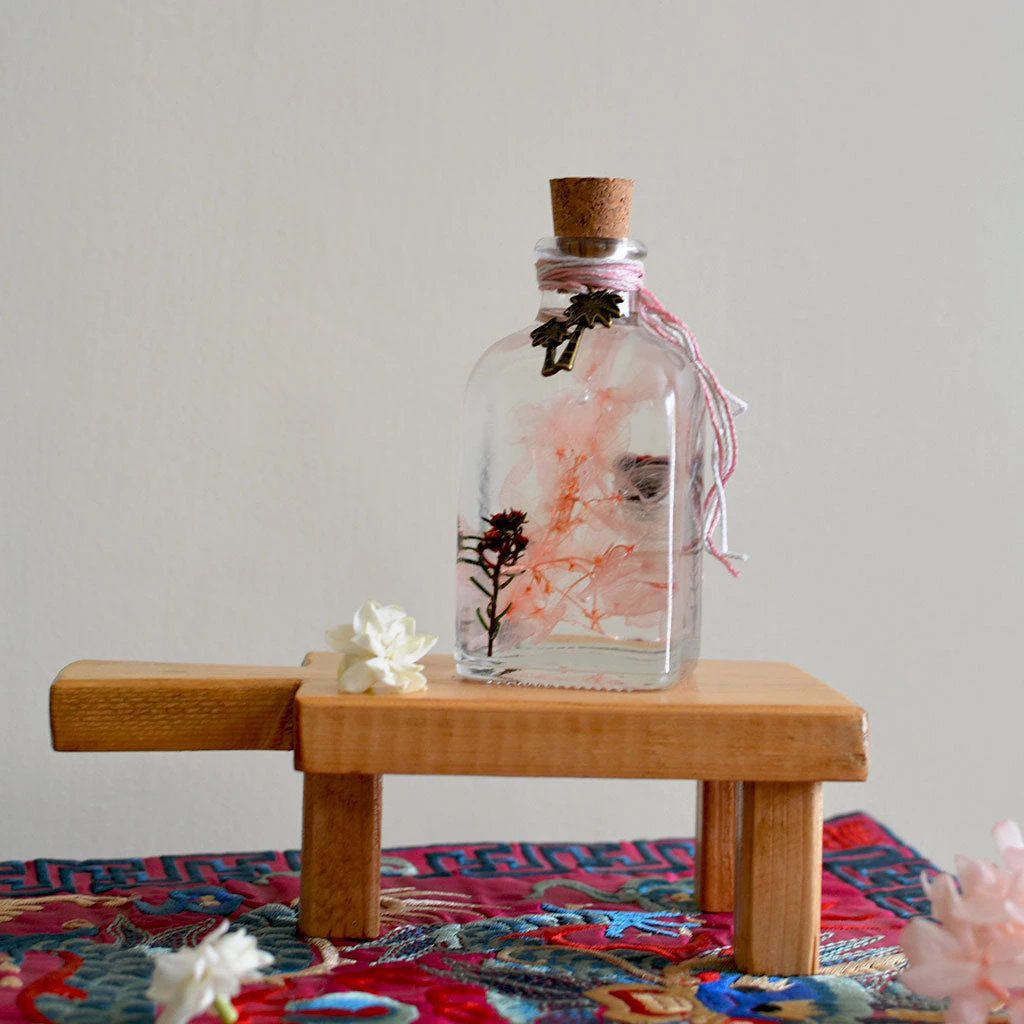 Notes In The Wild Preserved Flower Tabletop 2 Notes In The Wild Preserved Flower Tabletop - Image 2