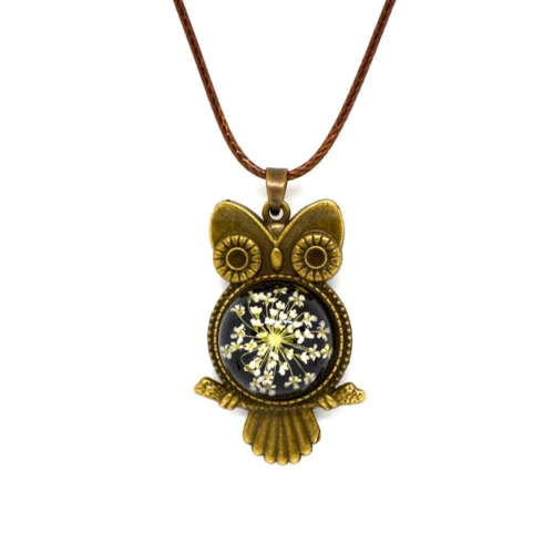 A Starry Hoot Real Dried Flower Necklace -Plant Life Decor Shop starryhoot whitebg