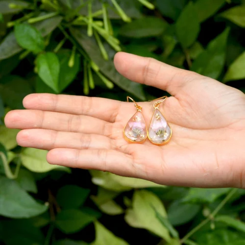 Tippy Toe Real Dried Flower Earrings 5 Tippy Toe Real Dried Flower Earrings -Plant Life Decor Shop tippy toe earrings 3