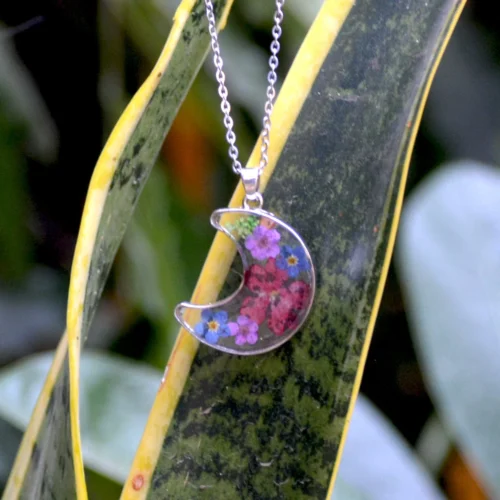 To The Moon Real Dried Flower Necklace -Plant Life Decor Shop tothemoon 2